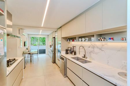 Casa de condomínio à venda com 350m², 4 quartos e 4 vagas