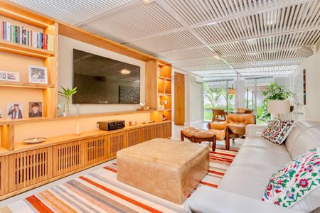 Casa de condomínio à venda com 350m², 4 quartos e 4 vagas