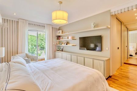 Casa de condomínio à venda com 350m², 4 quartos e 4 vagas