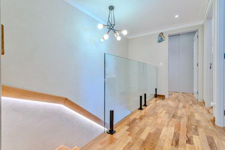 Casa de condomínio à venda com 350m², 4 quartos e 4 vagas