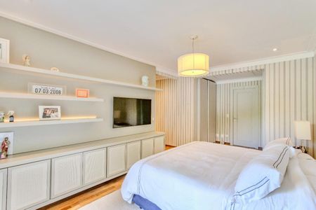 Casa de condomínio à venda com 350m², 4 quartos e 4 vagas