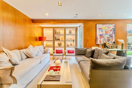 Casa de condomínio à venda com 350m², 4 quartos e 4 vagas