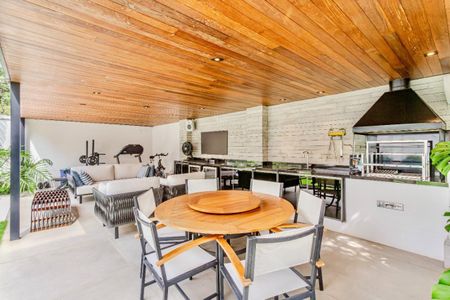 Casa de condomínio à venda com 350m², 4 quartos e 4 vagas