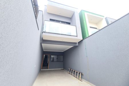 Casa à venda com 130m², 3 quartos e 2 vagas Casa à venda com 130m², 3 quartos e 2 vagasGaragem