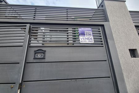 Casa à venda com 130m², 3 quartos e 2 vagas Casa à venda com 130m², 3 quartos e 2 vagasplaquinha