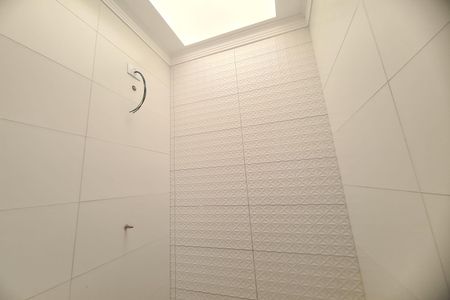 Casa à venda com 130m², 3 quartos e 2 vagas Casa à venda com 130m², 3 quartos e 2 vagasBanheiro da Suíte