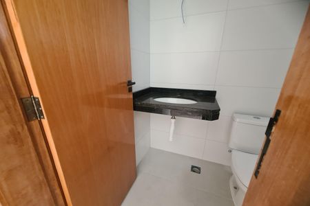 Casa à venda com 130m², 3 quartos e 2 vagasBanheiro