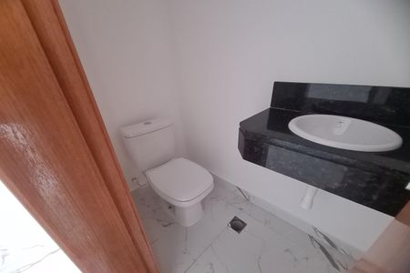 Casa à venda com 130m², 3 quartos e 2 vagasLavabo
