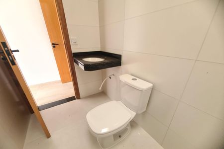 Casa à venda com 130m², 3 quartos e 2 vagasBanheiro da Suíte