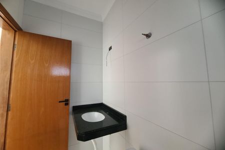 Casa à venda com 130m², 3 quartos e 2 vagasBanheiro