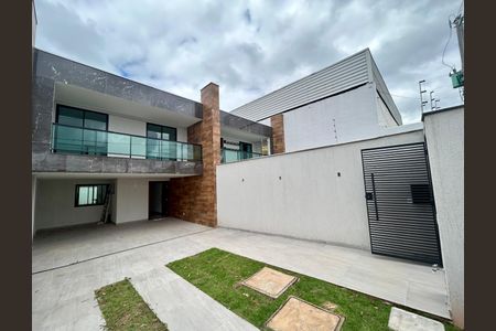 Casa à venda com 3 quartos, 179m² em Buritis, Belo Horizonte