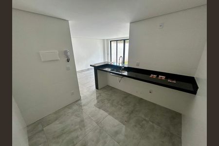 Casa à venda com 3 quartos, 179m² em Buritis, Belo Horizonte