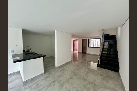 Casa à venda com 3 quartos, 179m² em Buritis, Belo Horizonte