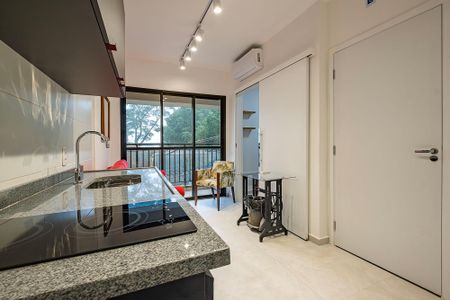 Apartamento à venda com 28m², 1 quarto e sem vaga Apartamento à venda com 28m², 1 quarto e sem vagaSala/Cozinha