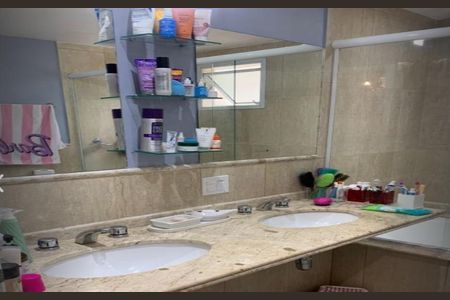 Banheiro  de apartamento à venda com 3 quartos, 135m² em Cidade São Francisco, São Paulo