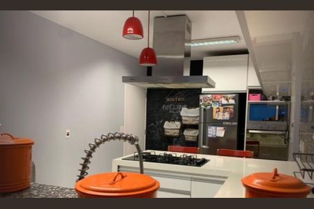 Cozinha de apartamento à venda com 3 quartos, 135m² em Cidade São Francisco, São Paulo