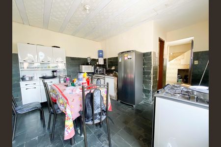 Casa à venda com 303m², 3 quartos e 1 vaga