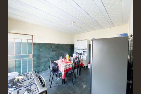 Casa à venda com 303m², 3 quartos e 1 vaga