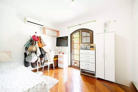 Casa à venda com 4 quartos, 360m² em Alphaville, Santana de Parnaíba