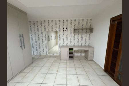 Casa à venda com 3 quartos, 182m² em Bela Vista, Osasco