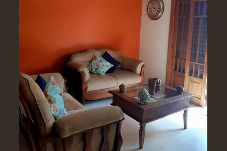 Casa à venda com 4 quartos, 447m² em Vila Paiva, São Paulo