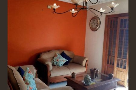 Casa à venda com 4 quartos, 447m² em Vila Paiva, São Paulo