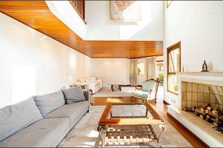 Casa à venda com 4 quartos, 400m² em Alphaville, Santana de Parnaíba