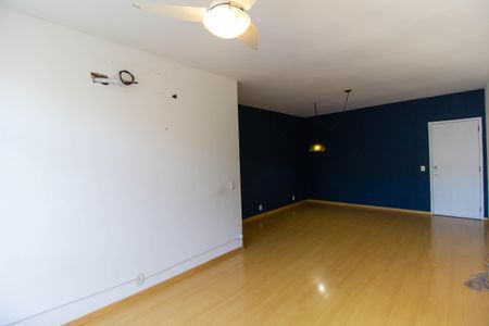 Apartamento para alugar com 109m², 3 quartos e 1 vaga