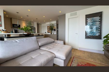 Sala de apartamento à venda com 1 quarto, 72m² em Santo Amaro, São Paulo