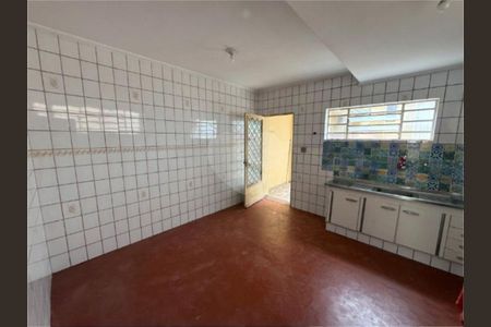 Casa à venda com 3 quartos, 110m² em Jardim Trussardi, São Paulo