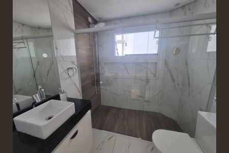 Apartamento para alugar com 113m², 3 quartos e sem vaga