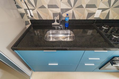 Apartamento para alugar com 65m², 2 quartos e 1 vaga Apartamento para alugar com 65m², 2 quartos e 1 vagaDetalhe - Cozinha