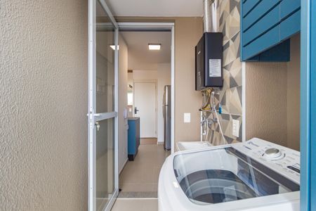 Apartamento para alugar com 65m², 2 quartos e 1 vaga Apartamento para alugar com 65m², 2 quartos e 1 vagaÁrea de Serviço