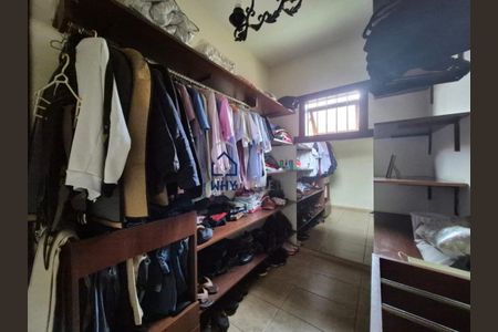 Casa à venda com 140m², 3 quartos e 3 vagas