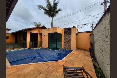 Casa à venda com 140m², 3 quartos e 3 vagas