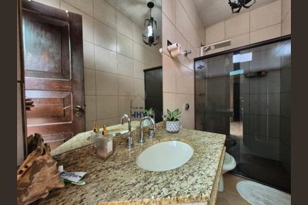 Casa à venda com 140m², 3 quartos e 3 vagas