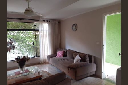 Casa à venda com 3 quartos, 144m² em Utinga, Santo André