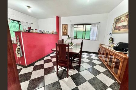Casa à venda com 4 quartos, 330m² em Vila Junqueira, Santo André