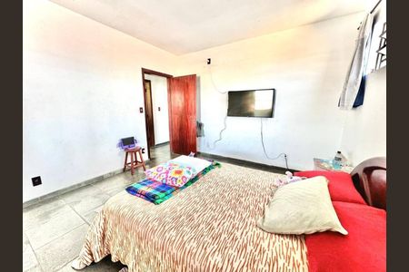 Casa à venda com 4 quartos, 330m² em Vila Junqueira, Santo André