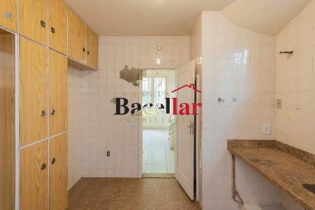 Casa à venda com 110m², 2 quartos e 1 vaga