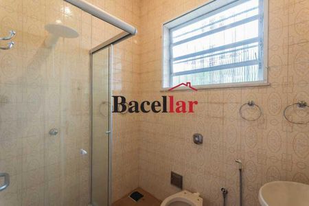 Casa à venda com 110m², 2 quartos e 1 vaga