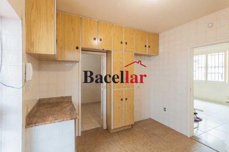 Casa à venda com 110m², 2 quartos e 1 vaga