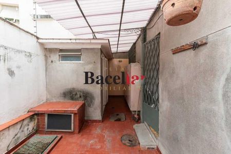 Casa à venda com 110m², 2 quartos e 1 vaga