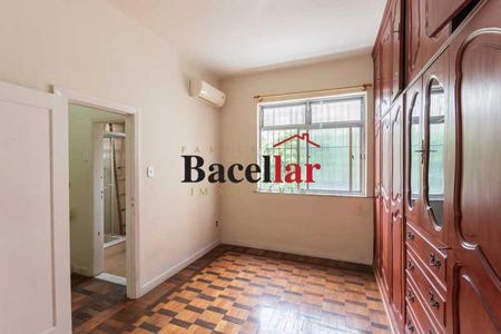 Casa à venda com 110m², 2 quartos e 1 vaga