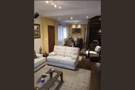 Casa à venda com 3 quartos, 200m² em Butantã, São Paulo