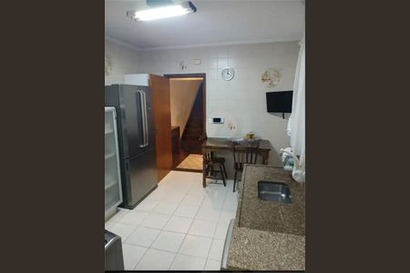 Casa à venda com 200m², 3 quartos e 4 vagas