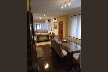 Casa à venda com 200m², 3 quartos e 4 vagas