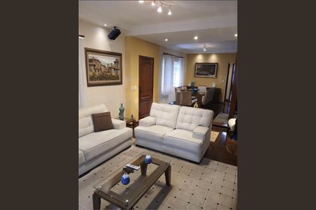 Casa à venda com 3 quartos, 200m² em Butantã, São Paulo