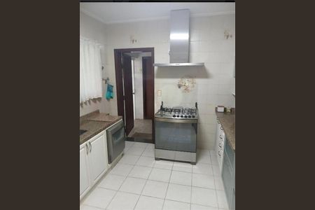 Casa à venda com 200m², 3 quartos e 4 vagas