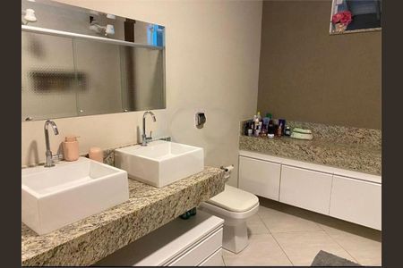 Casa à venda com 3 quartos, 210m² em Parque Sao Luiz, Jundiaí